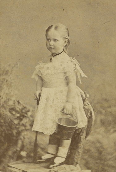 1 Alisa 1875.jpg