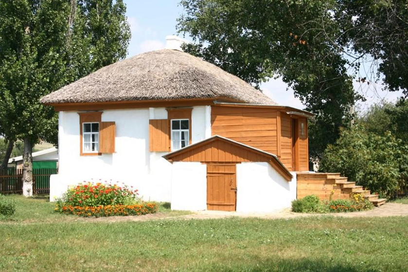 Hata dom Sholohova.jpg