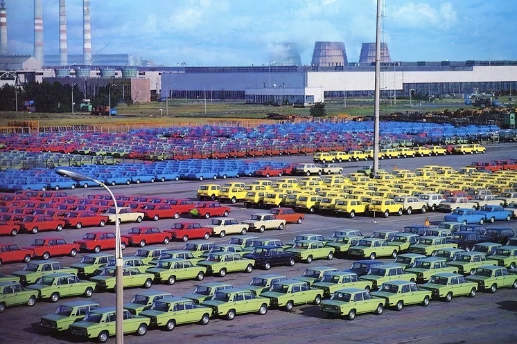 ! avtovaz-1982.jpg