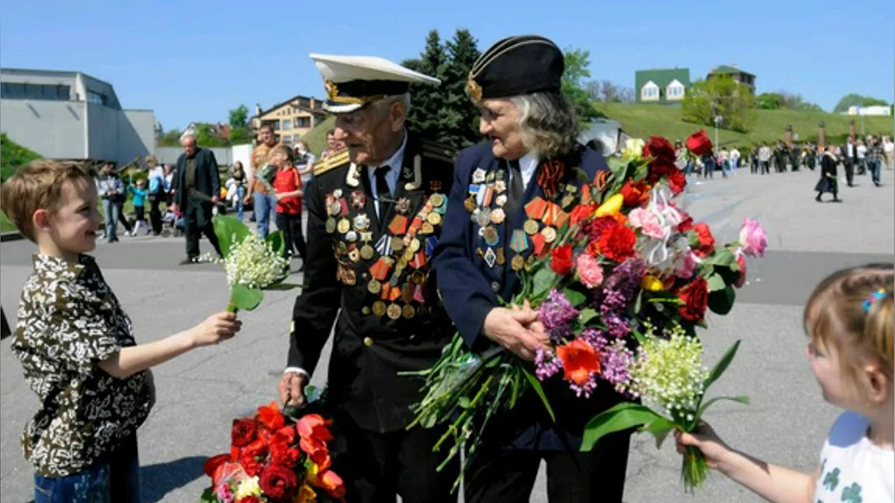 Cvety veteranam1.jpg