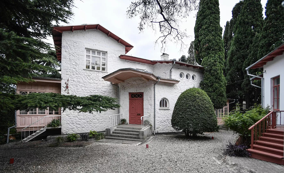 Dom-muzej Chehova v Yalte.jpg